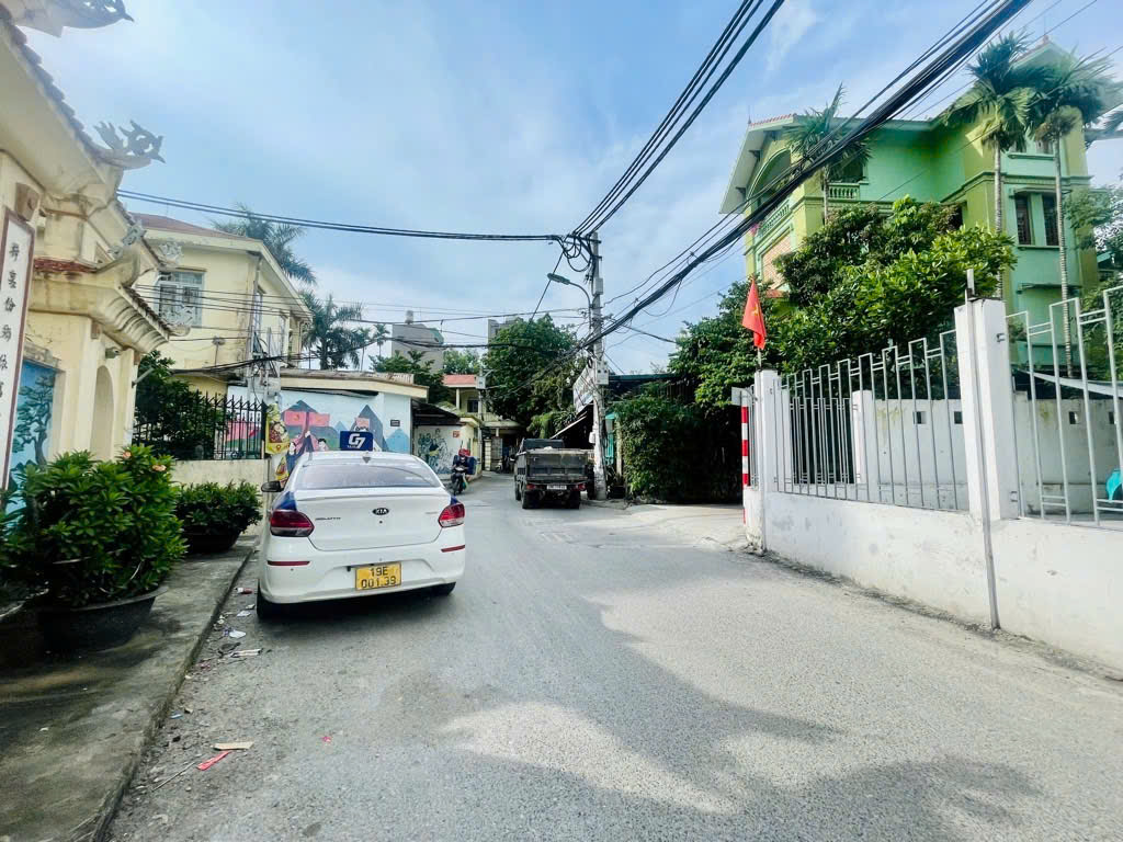 Bán nhà Tân Mai - Ô TÔ tránh, Lô góc- Mặt Ngõ thông) Tân Mai 40m2 5T Kinh doanh. Chỉ hơn 10 tỷ